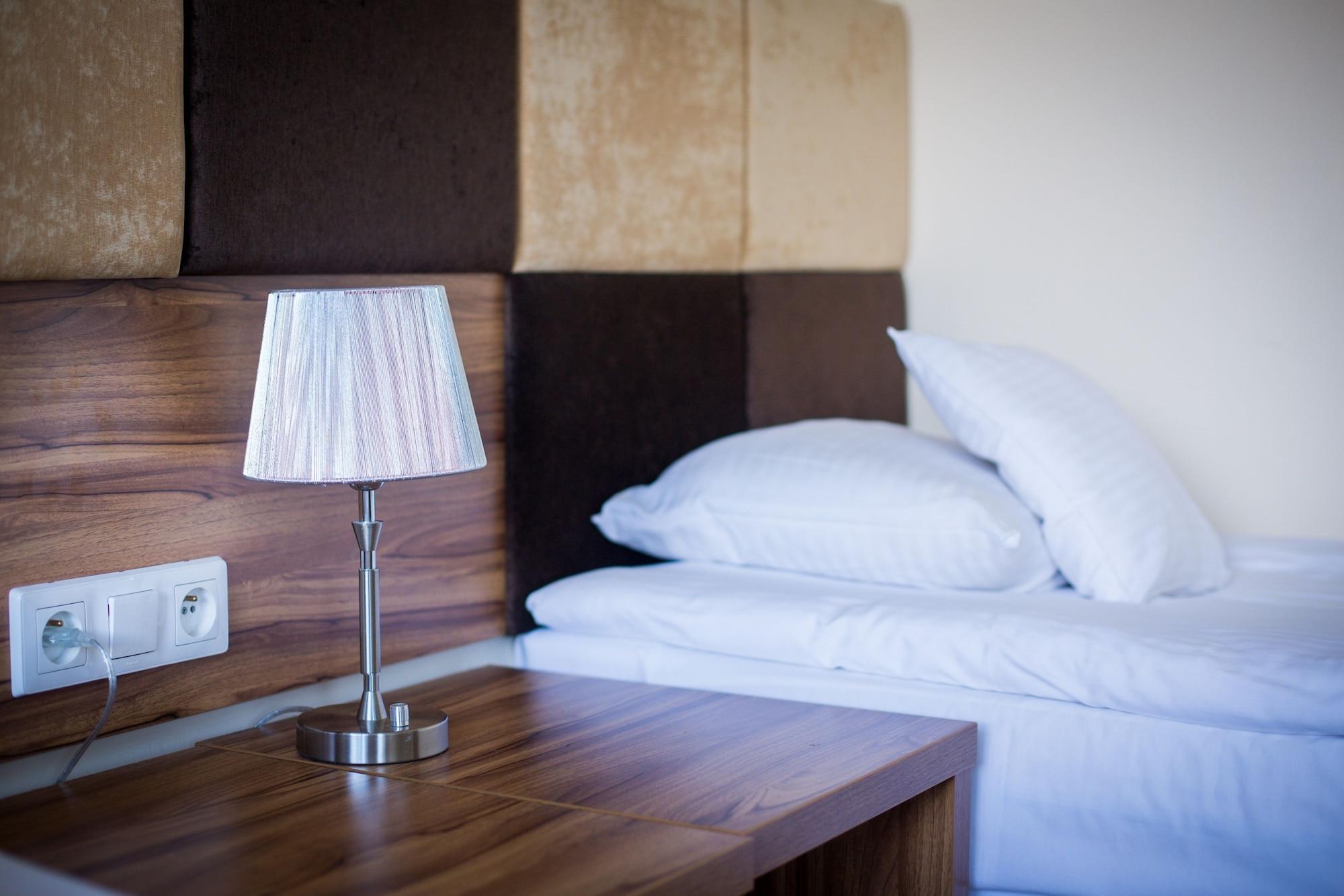 Boutique Hotel'S Kwiska - Legnicka Вроцлав Екстериор снимка