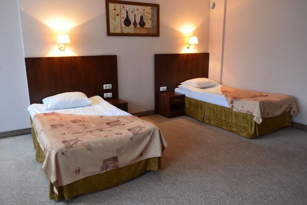 Boutique Hotel'S Kwiska - Legnicka Вроцлав Екстериор снимка
