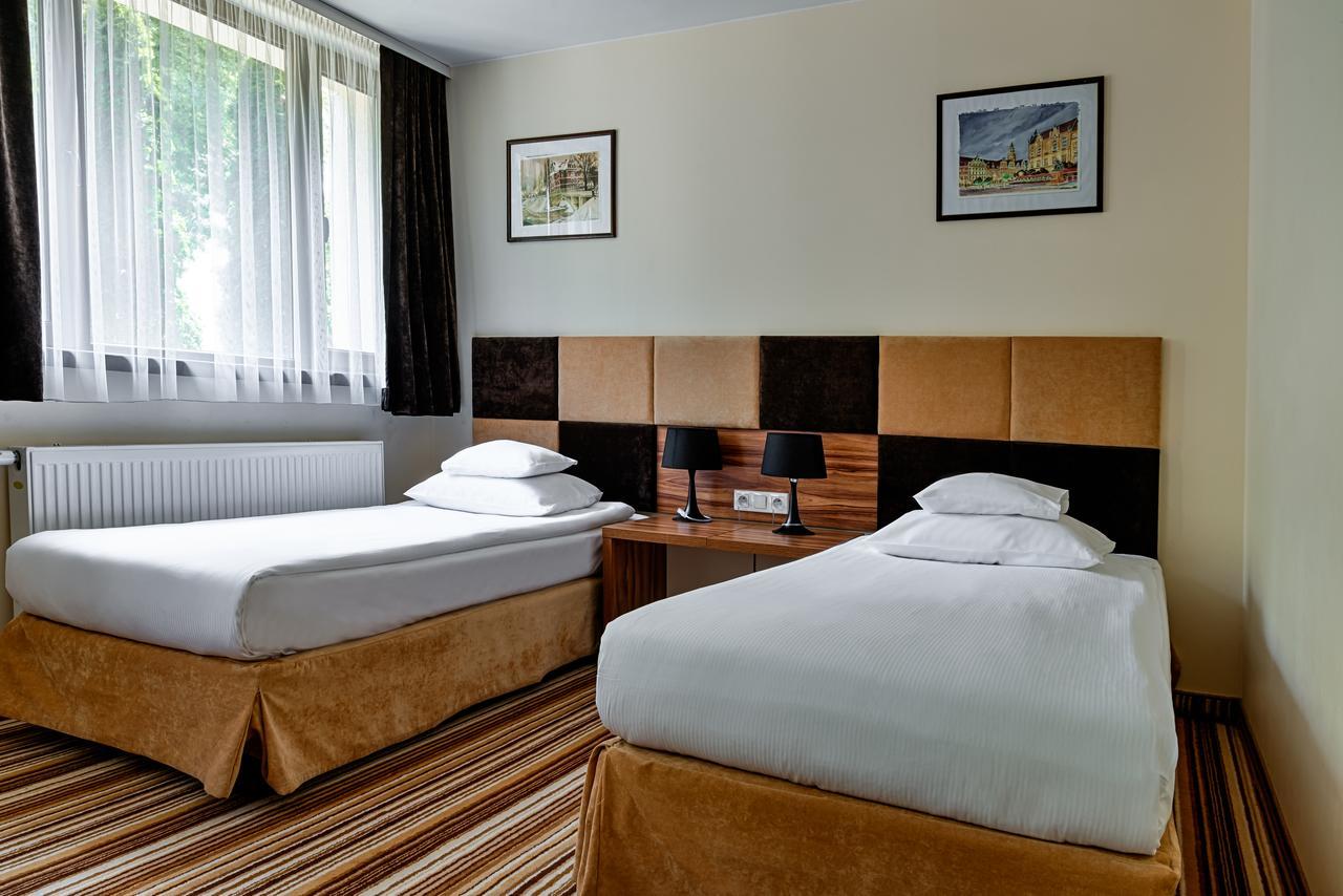Boutique Hotel'S Kwiska - Legnicka Вроцлав Екстериор снимка